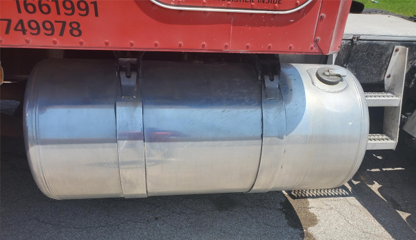 1988 Peterbilt 377 - Image 13