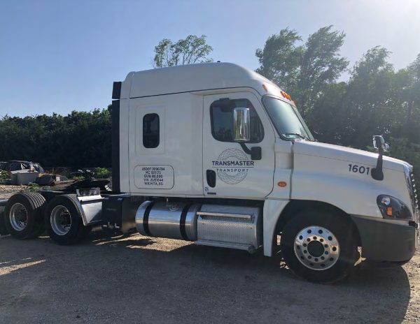 2018 Freightliner Cascadia Mid Roof 125