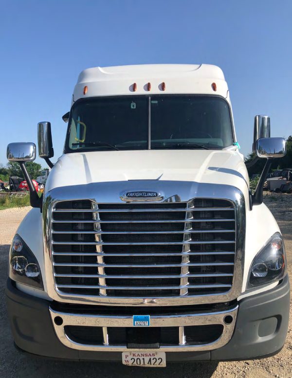 2018 Freightliner Cascadia Mid Roof 125 - Image 6