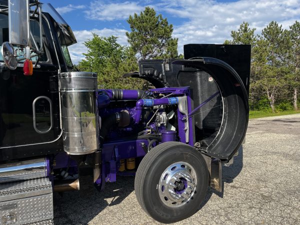 1999 Peterbilt 379 EXHD - Image 16