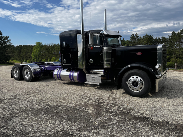 1999 Peterbilt 379 EXHD