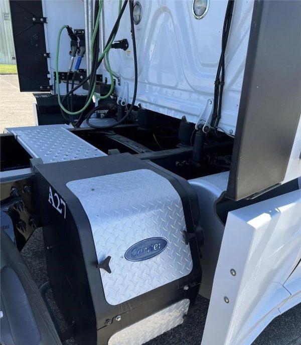 2018 Freightliner Cascadia 126 - Image 5