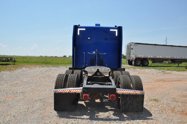 2016 Peterbilt 579 - Image 4