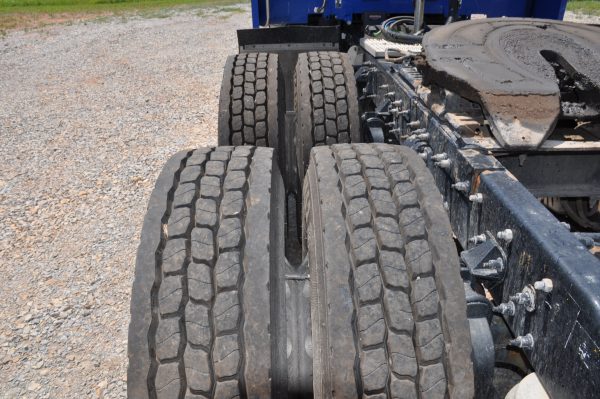 2016 Peterbilt 579 - Image 5