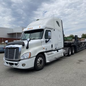 2011 Freightliner Cascadia & Cottrell 5308, 8 car trailer