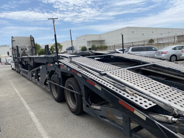 2011 Freightliner Cascadia & Cottrell 5308, 8 car trailer - Image 8
