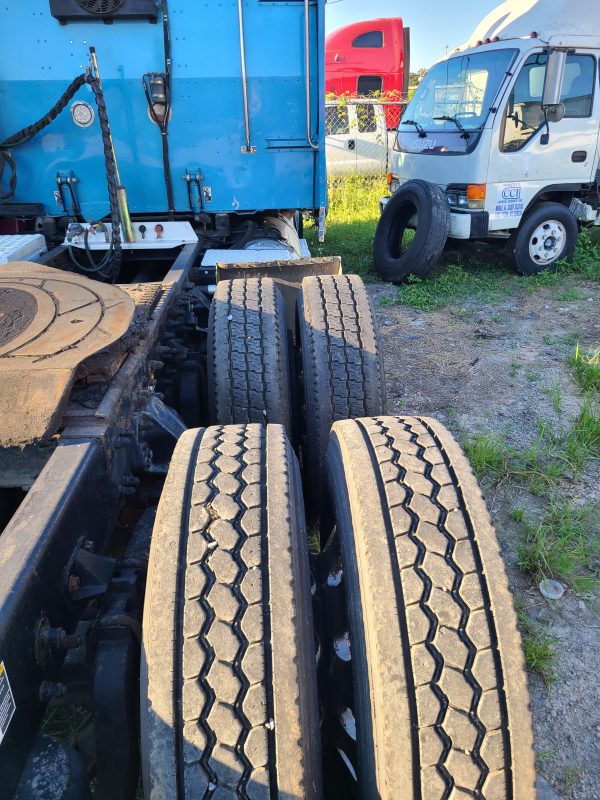 2008 Peterbilt 386 - Image 12