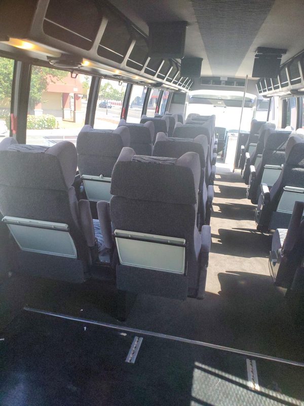 2008 International Durastar Passenger Bus - Image 12