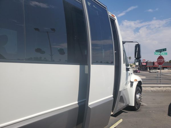 2008 International Durastar Passenger Bus - Image 5