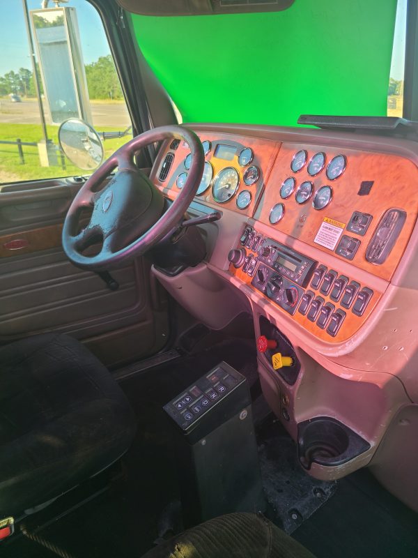 2008 Peterbilt 386 - Image 6