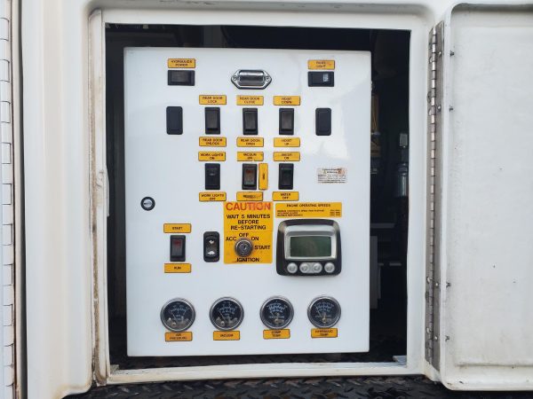 2019 international Durastar 4300 - Image 9