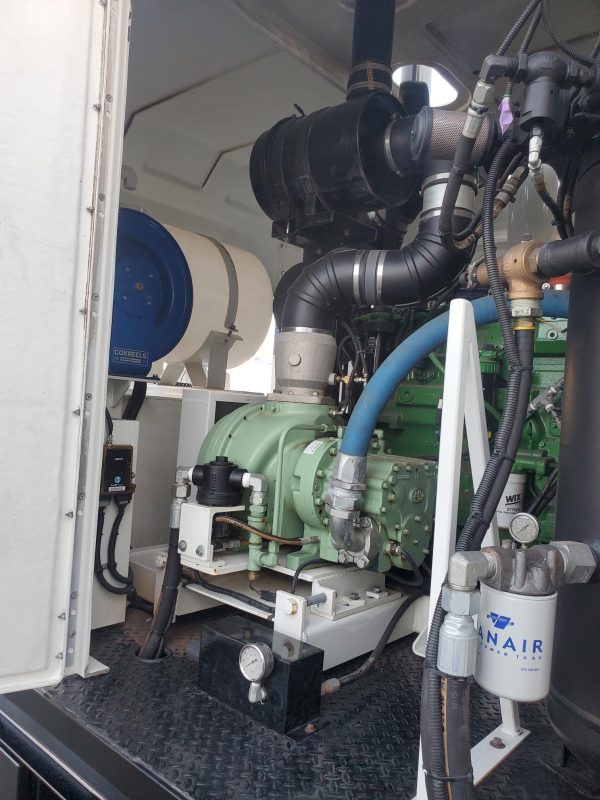 2019 international Durastar 4300 - Image 11