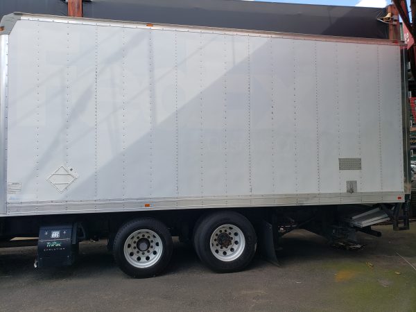 2014 Freightliner Cascadia 113 - Image 6