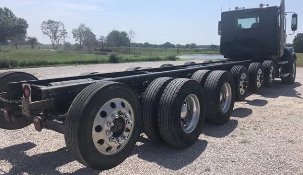 2017 FREIGHTLINER 122SD - Image 4
