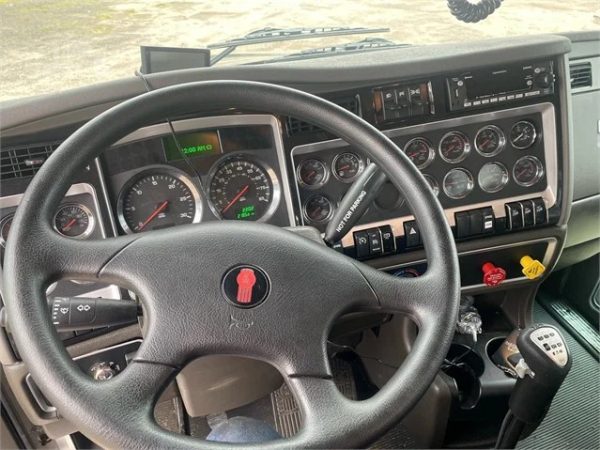 2022 Kenworth T800 Log Truck - Image 7