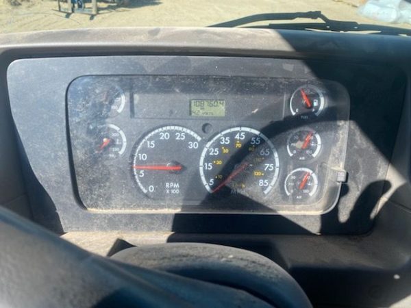 2006 STERLING ACTERRA UTILITY TRUCK - Image 9