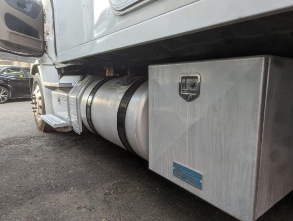 2014 Freightliner Cascadia 113 - Image 12