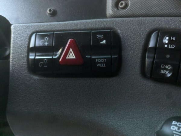 2014 Freightliner Cascadia 113 - Image 43