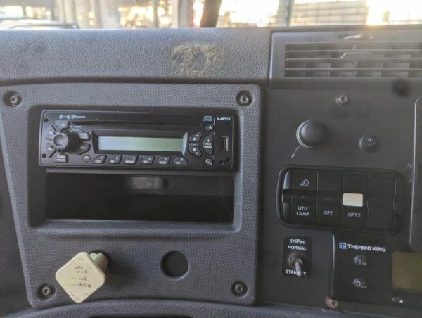 2014 Freightliner Cascadia 113 - Image 48