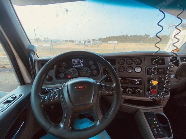 2017 Peterbilt 579 Dump Transfer - Image 16