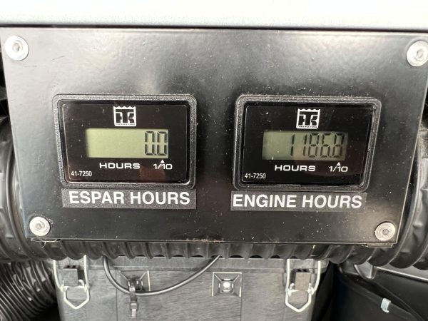 2019 Volvo VNL860 - Image 4
