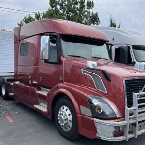 2016 Volvo VNL64T740