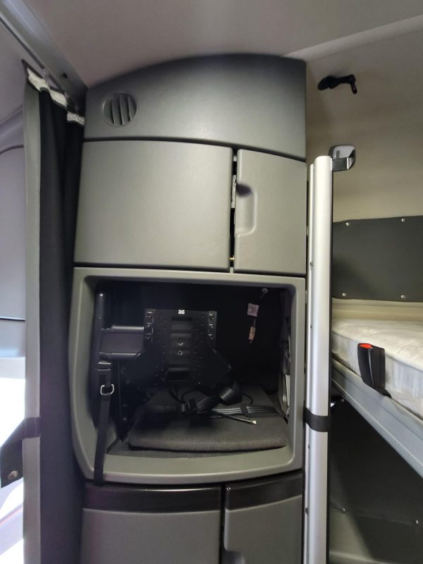 2019 Volvo VNL860 - Image 22