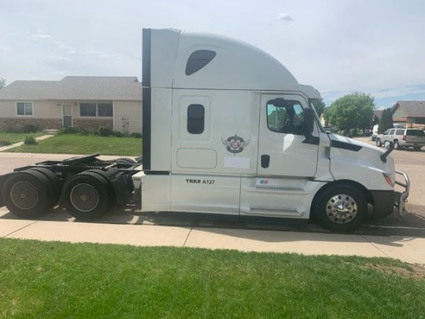 2019 FREIGHTLINER CASCADIA 126 “72 Inch Raised Roof”