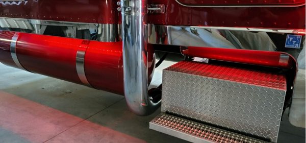 2018 Peterbilt 389 - Image 6
