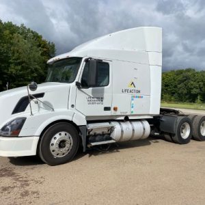2007 VOLVO VNL64T630  STAND UP SLEEPER