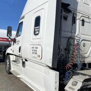 2016 FREIGHTLINER CASCADIA 125