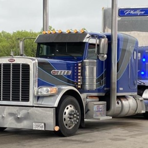 2019 PETERBILT 389 PRIDE & CLASS