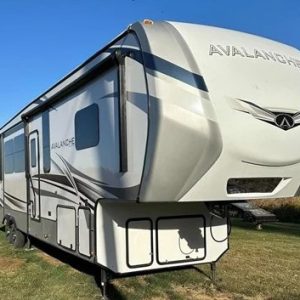 2022 KEYSTONE RV CO AVALANCHE 378BH
