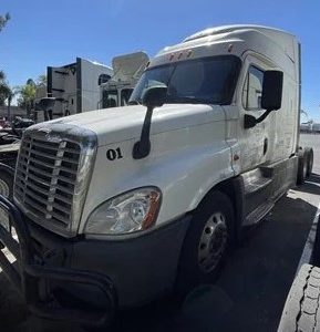 2015 Freightliner Cascadia 125
