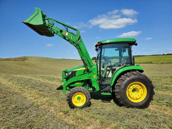 John Deere 4066r with H180 loader
