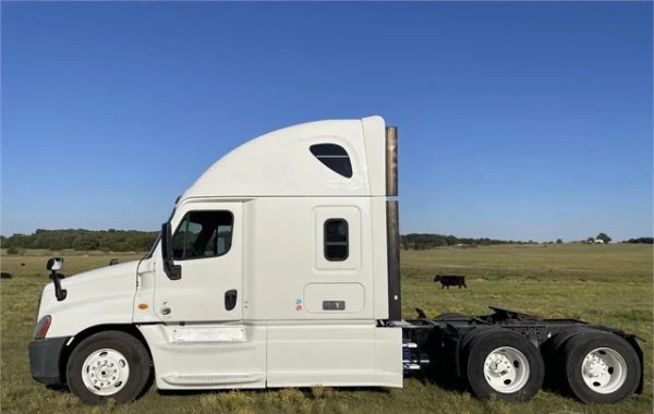 2014 FREIGHTLINER CASCADIA 125