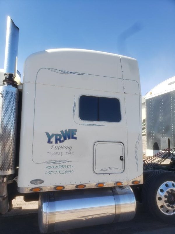2008 Peterbilt 389 - Image 4
