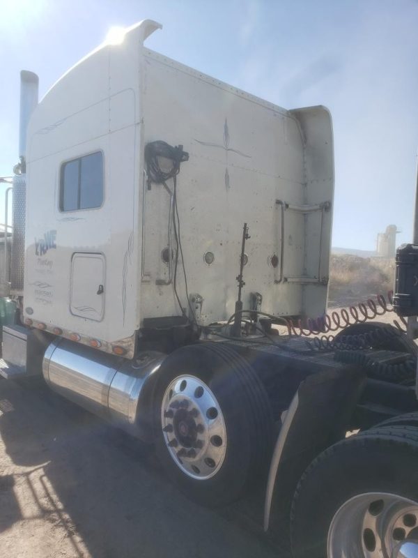 2008 Peterbilt 389 - Image 5