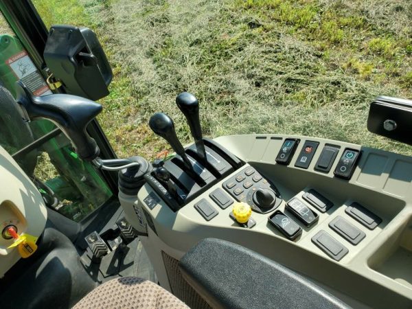 John Deere 4066r with H180 loader - Image 15