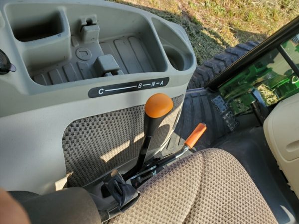 John Deere 4066r with H180 loader - Image 16