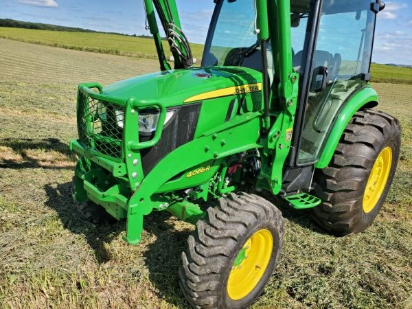 John Deere 4066r with H180 loader - Image 2