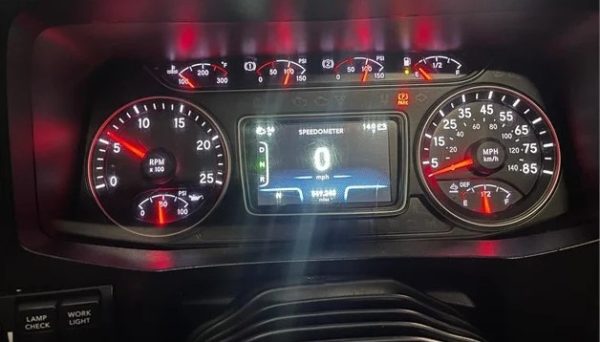 2018 International LT - Image 6