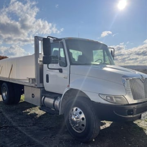 2002 INTERNATIONAL DURASTAR 4300