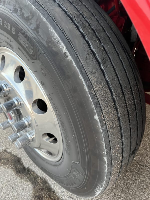 2019 Peterbilt 389 - Image 14