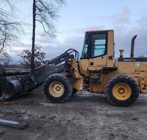 Komatsu WA180 Wheel-loader
