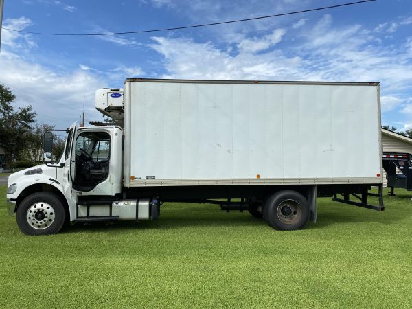 2014 Freightliner Business Class Reefer Truck