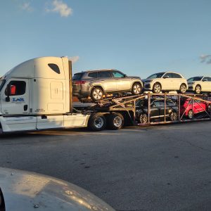 2012 FREIGHTLINER CASCADIA  & 7 CAR HAULER