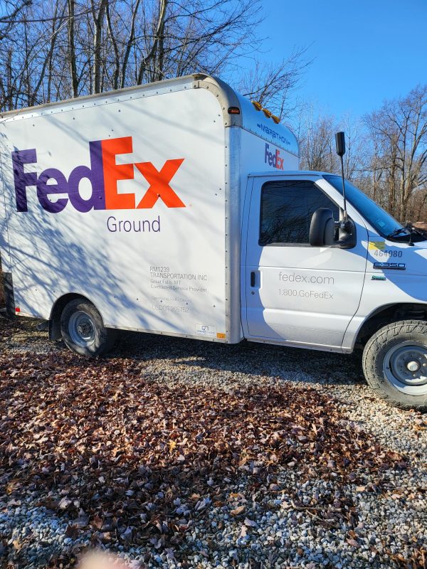 2019 Ford E350 Econoline Box Truck - Image 5