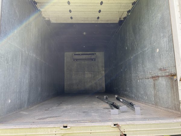 2014 Freightliner Business Class Reefer Truck - Image 6