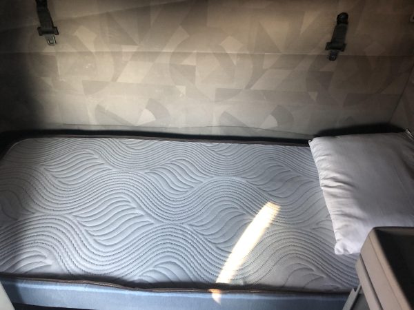 2012 Volvo VNL42670 - Image 11